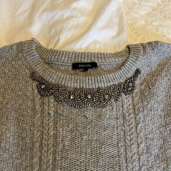 Sweater with jewels - Picture 2 of 4
